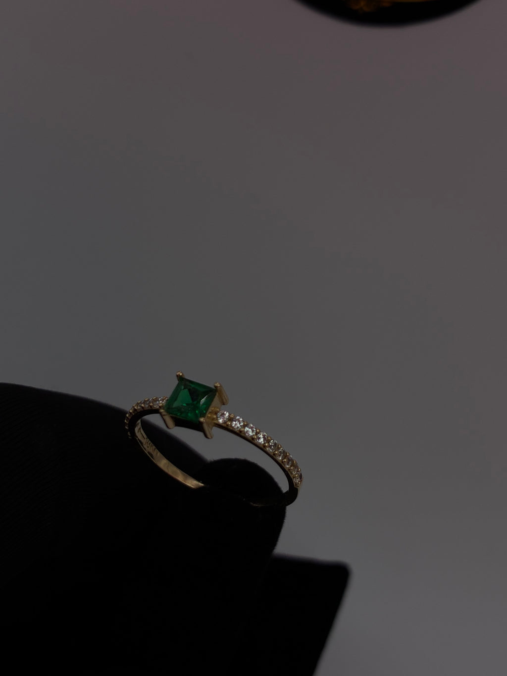 10K Green Stone Ring