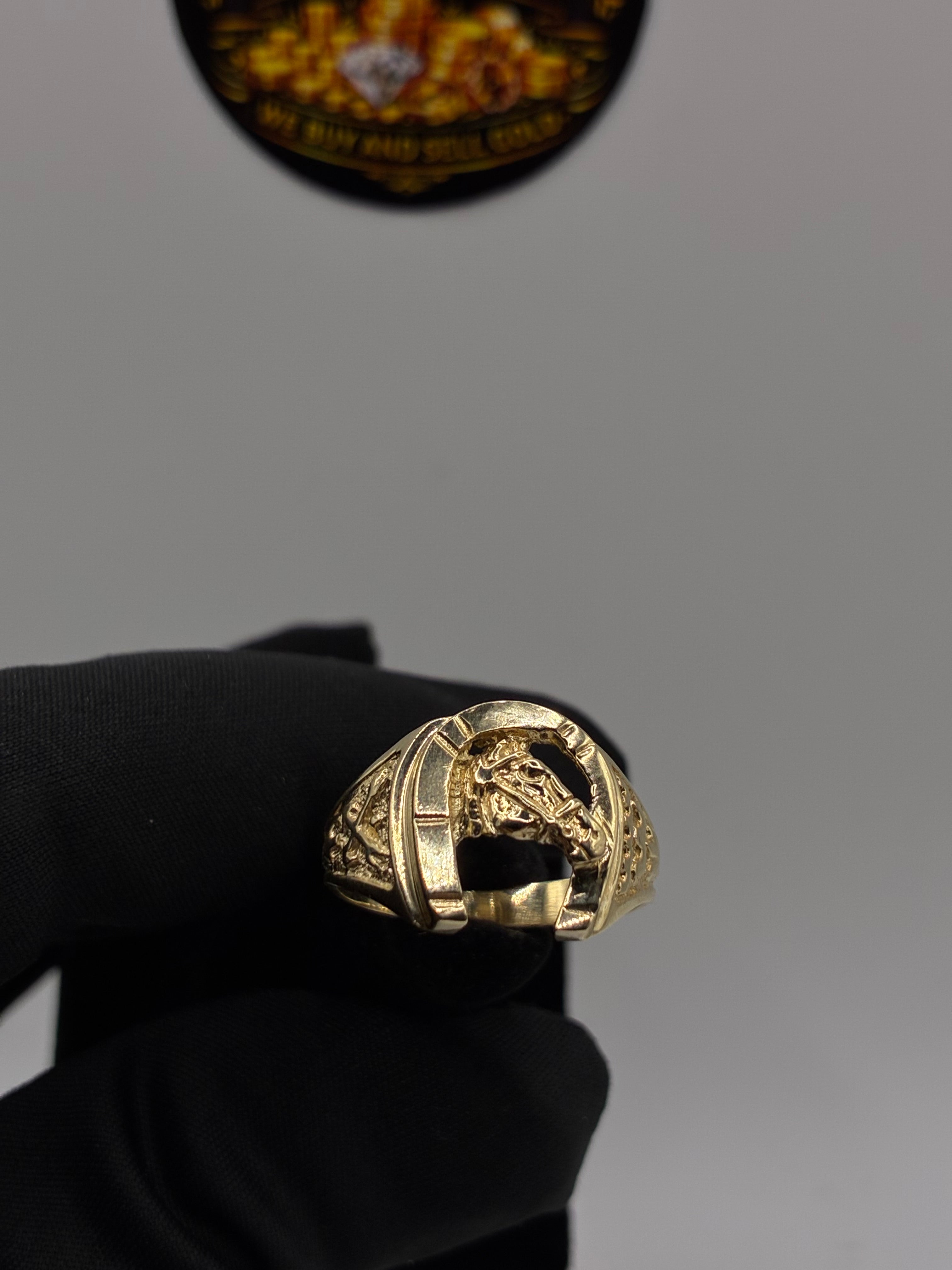 10K Horse Shoe Ring