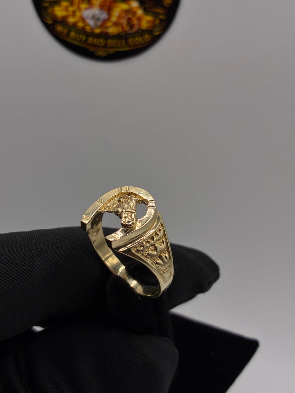 10K Horse Shoe Ring