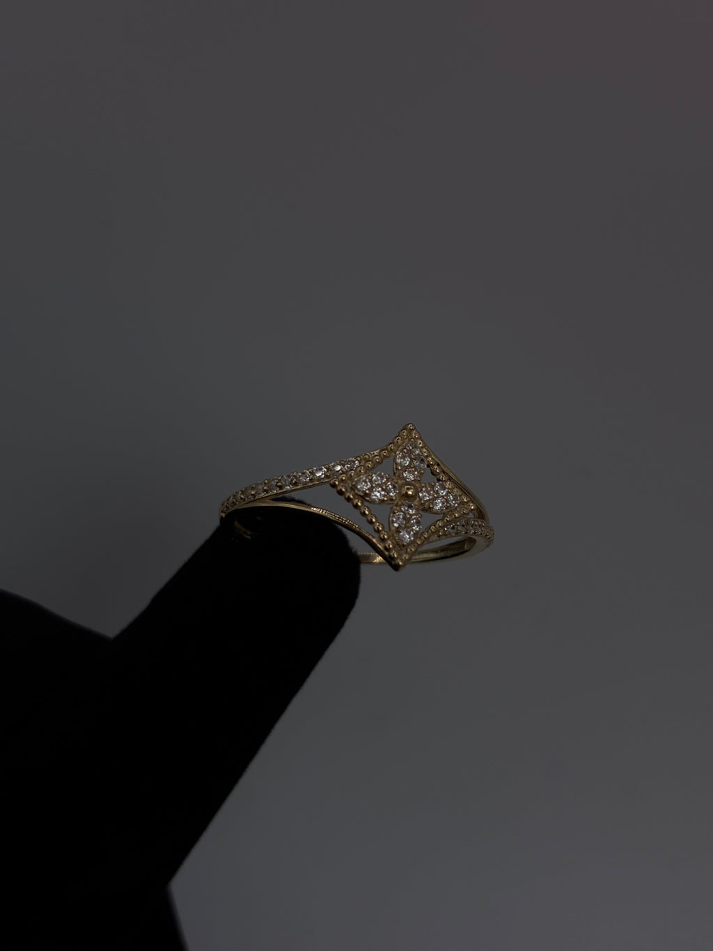 10K Flower Ring