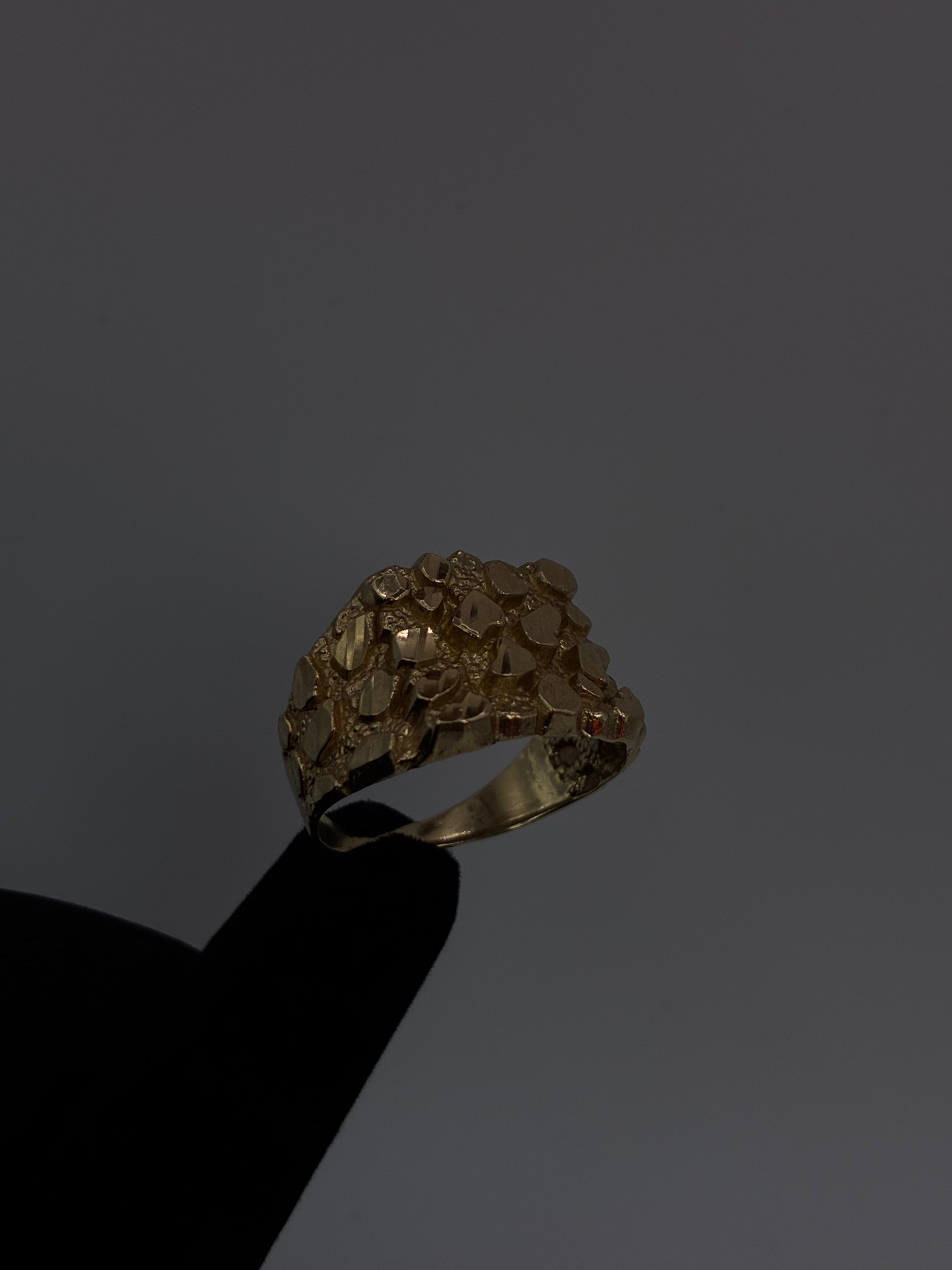10K Medium Nugget Ring