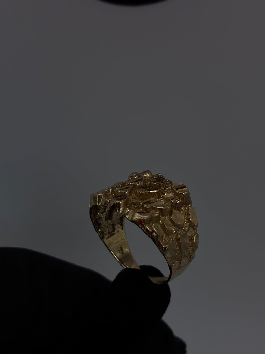10K Medium Nugget Ring