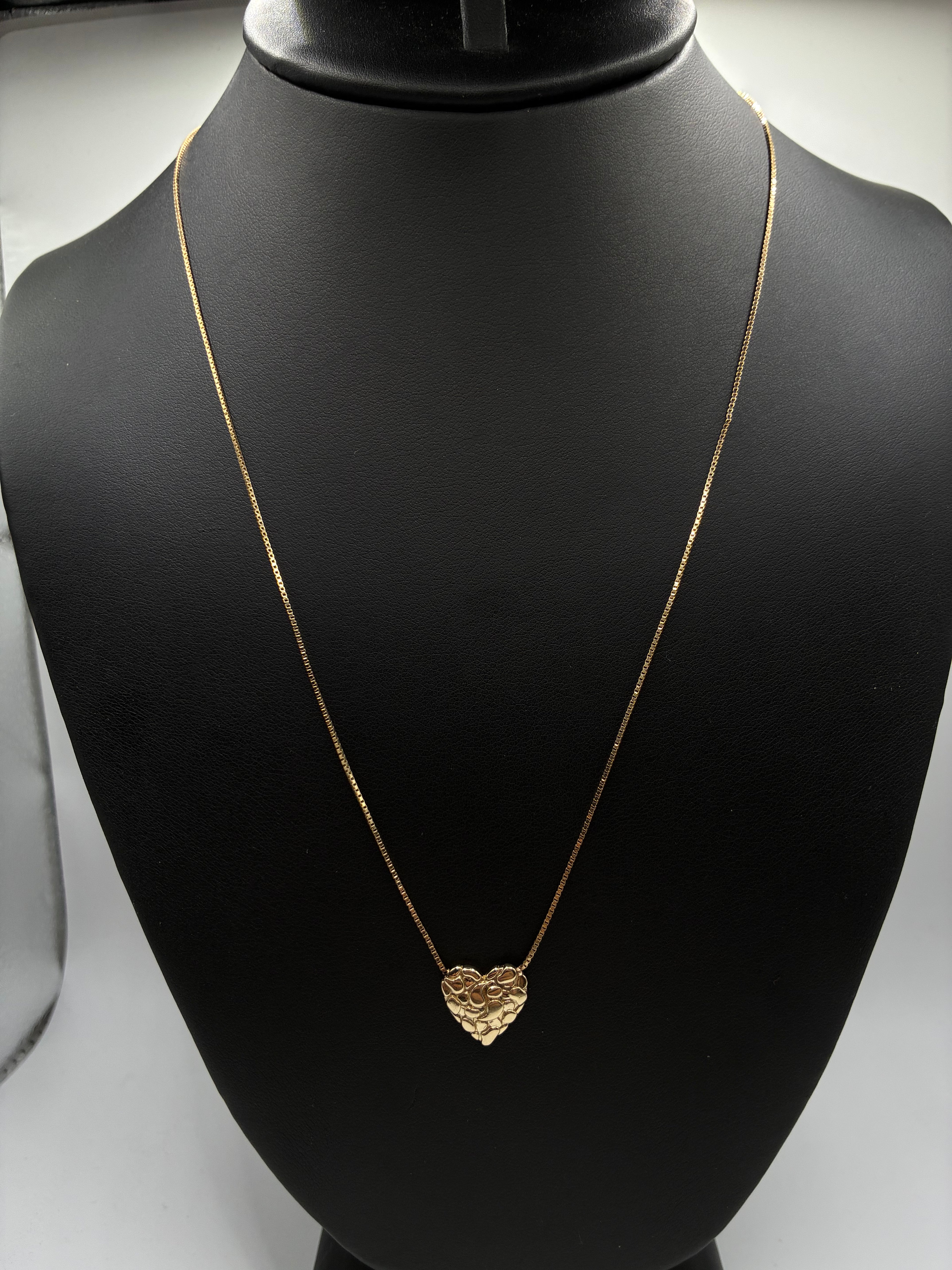 14K Box Link Chain With Nugget Heart Pendant